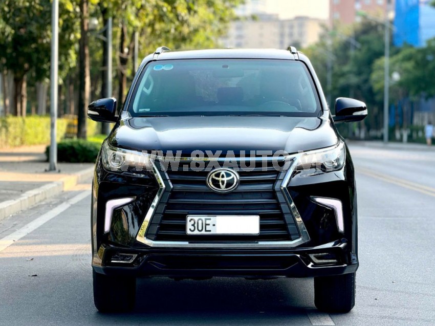 Toyota Fortuner 2.7V 4x4 AT 2017