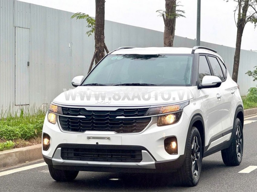 Kia Seltos Deluxe 1.5 AT 2024