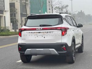 Xe Kia Seltos Deluxe 1.5 AT 2024