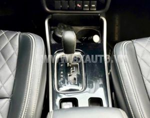 Xe Mitsubishi Outlander Premium 2.0 CVT 2022