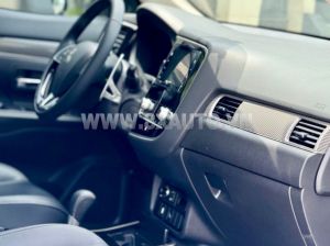 Xe Mitsubishi Outlander Premium 2.0 CVT 2021