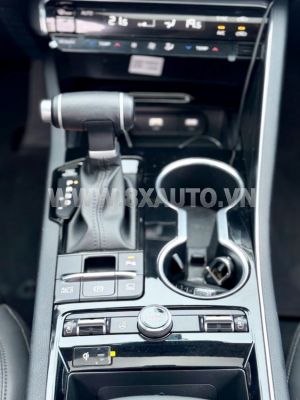 Xe Kia K5 Premium 2.0 AT 2024