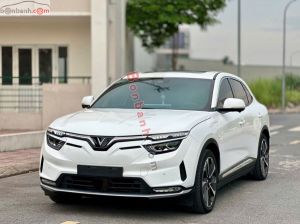 Xe VinFast VF8 Plus 2022