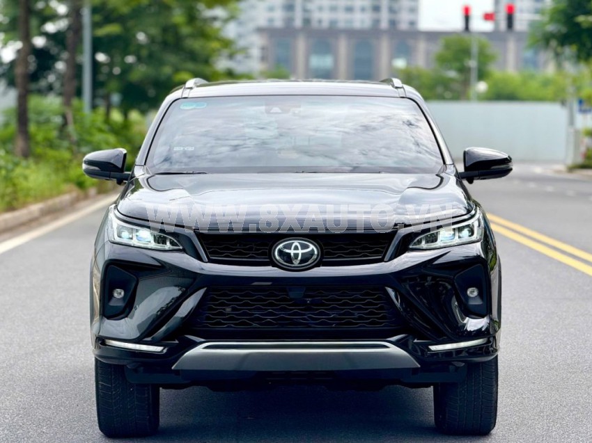 Toyota Fortuner 2.8V 4x4 AT Legender 2021