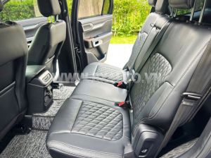 Xe Ford Everest Platinum 2.0L 4x4 AT 2025