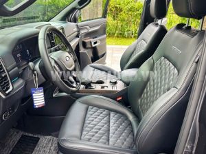 Xe Ford Everest Platinum 2.0L 4x4 AT 2025