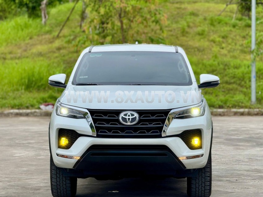 Toyota Fortuner 2.4L 4x2 AT 2025