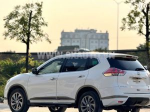 Xe Nissan X trail 2.0 2WD Premium 2018