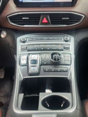 Xe Hyundai SantaFe Cao cấp 2.5L HTRAC 2022
