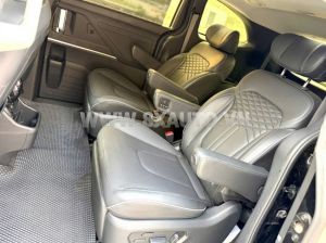 Xe Hyundai Custin Cao Cấp 2.0T 2024