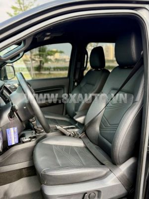 Xe Ford Everest Titanium 2.0L 4x2 AT 2019