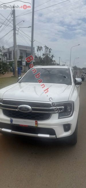 Xe Ford Everest Titanium 2.0L 4x2 AT 2025