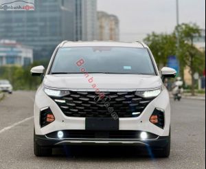Xe Hyundai Custin Cao Cấp 2.0T 2023