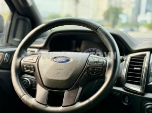 Xe Ford Everest Titanium 2.0L 4x2 AT 2019