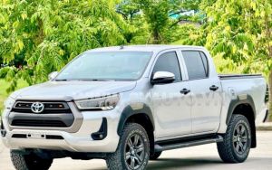 Xe Toyota Hilux 2.4L 4x2 AT 2021