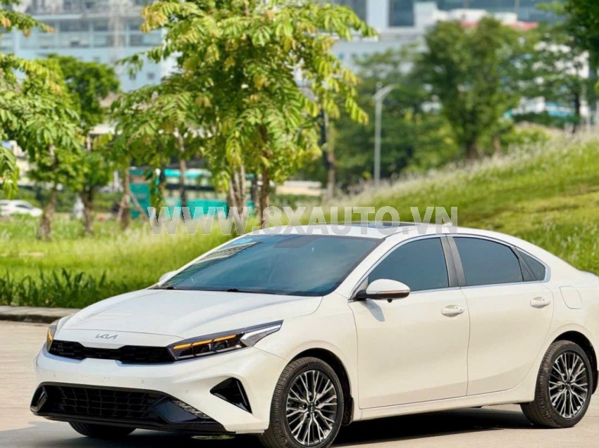 Kia K3 Premium 2.0 AT 2022