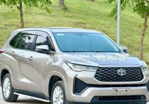 Xe Toyota Innova Cross 2.0V CVT 2025